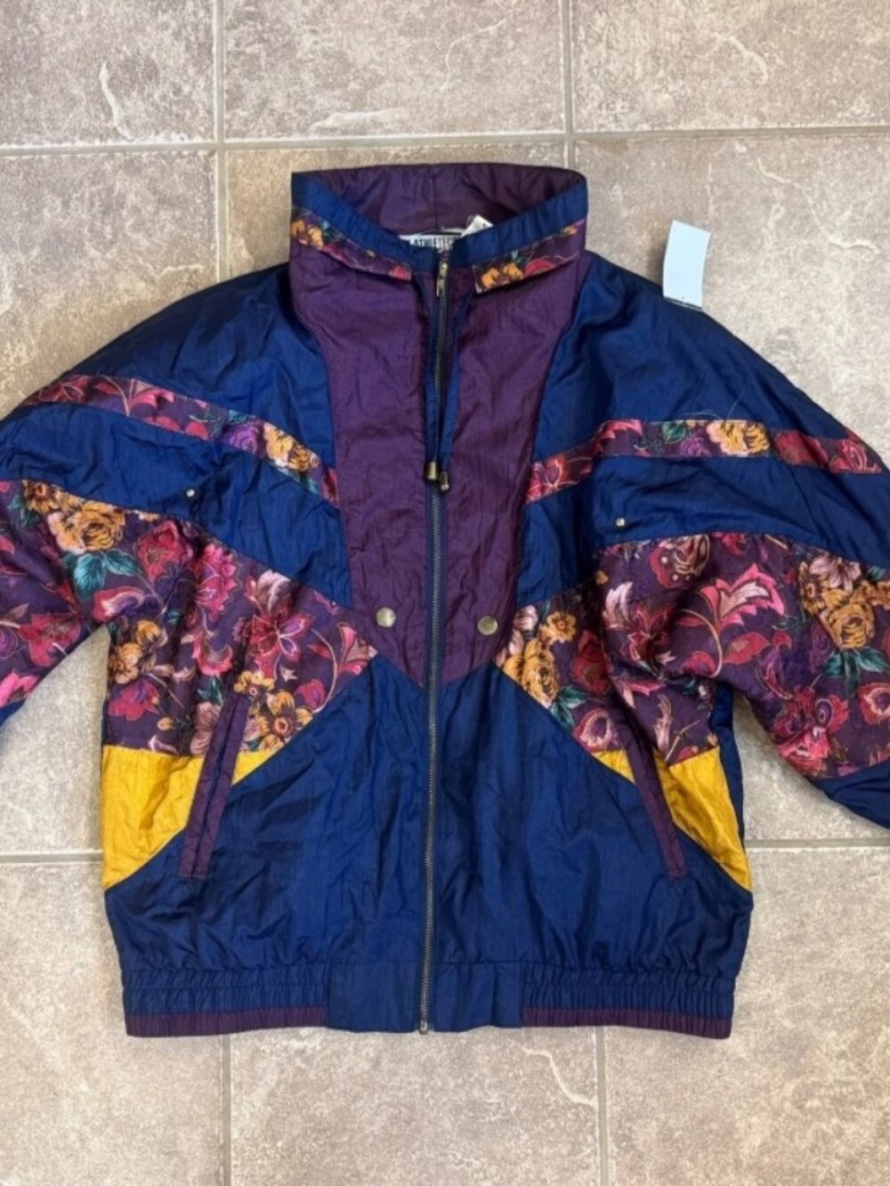 Vintage 1990s Athletech Floral Windbreaker Jacket Women's M / 90s All Over Print